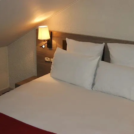 Mercure Centre מלון 4*