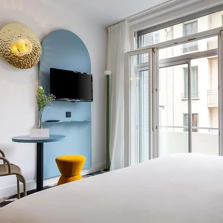 Mercure Centre מלון 4*